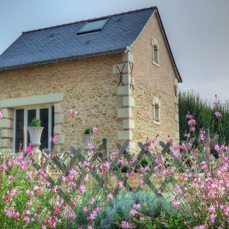 Bed and Breakfast Le Moulin De Follet Fougere  Esterno foto